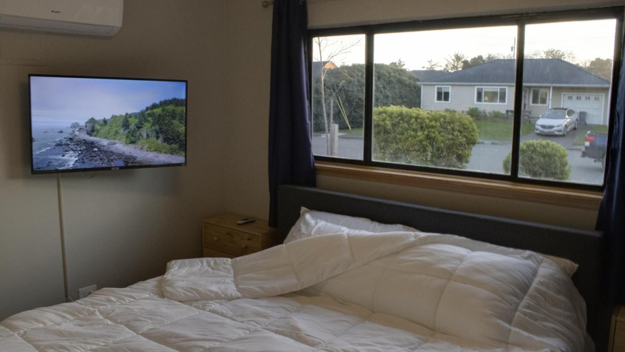 Private Home - Playground, Jumping Mat, Bbq, Darts, Firepit, Gazebo, 4 Smart Tvs, White Cotton Bedding, - The Redwood Cul-De Sac Beach Retreat Crescent City Luaran gambar