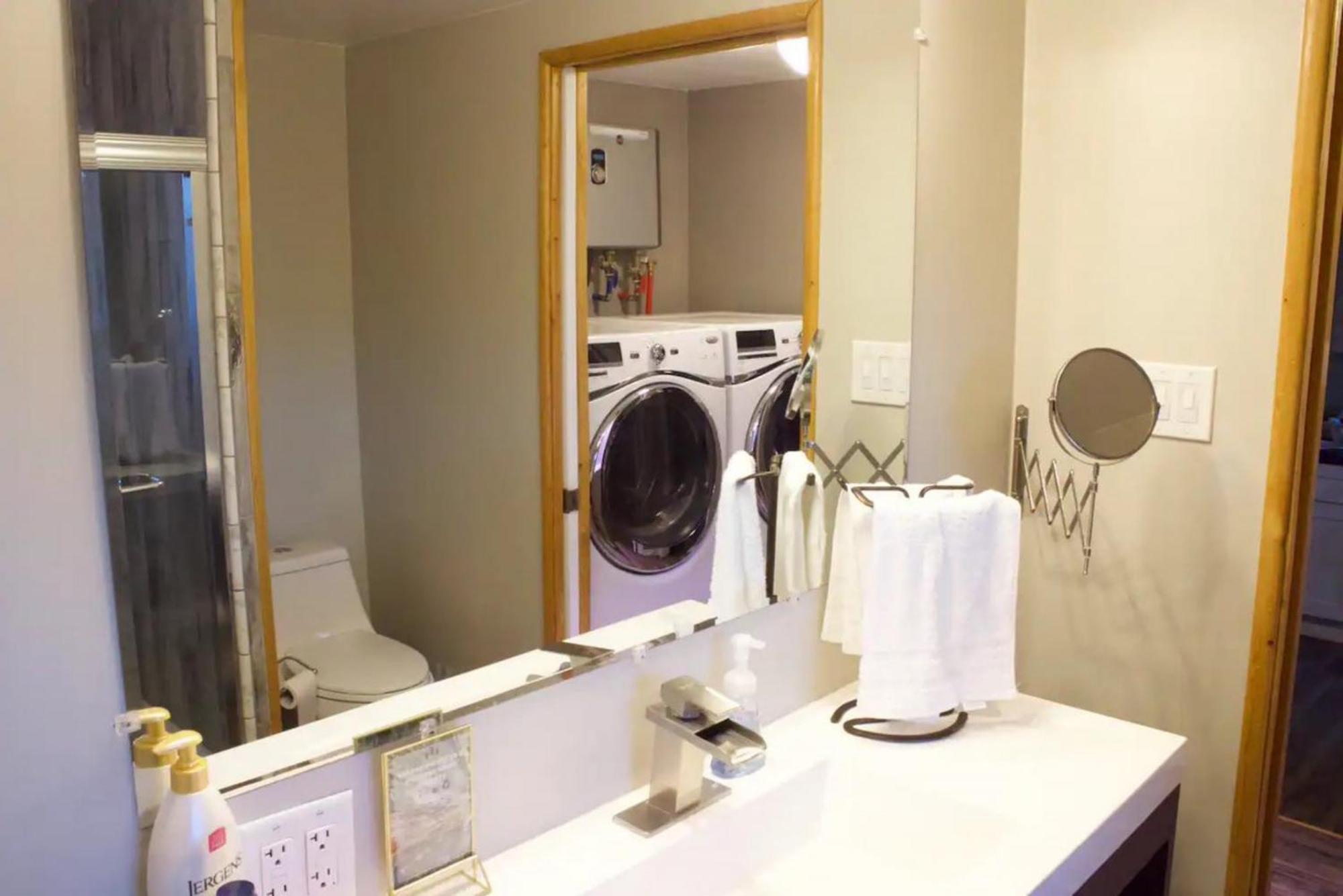 Private Home - Playground, Jumping Mat, Bbq, Darts, Firepit, Gazebo, 4 Smart Tvs, White Cotton Bedding, - The Redwood Cul-De Sac Beach Retreat Crescent City Luaran gambar